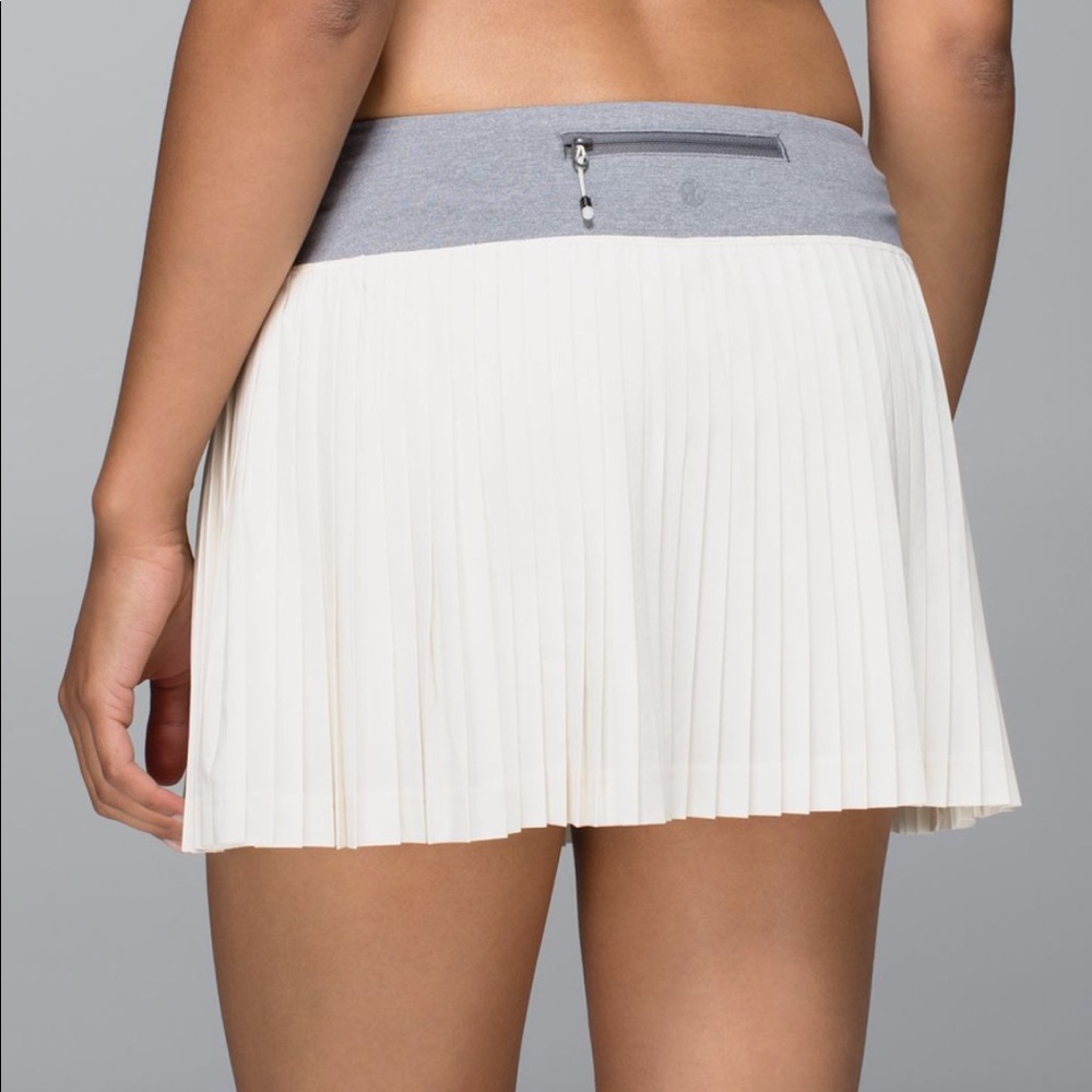 Lululemon Pleat‎ to Street Skirt